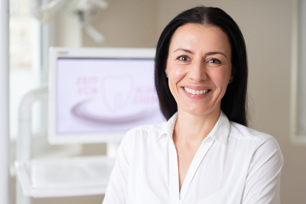 Ihre zertifizierte Invisalign -Behandlerin: Zahnaärztin Caroline Felsch